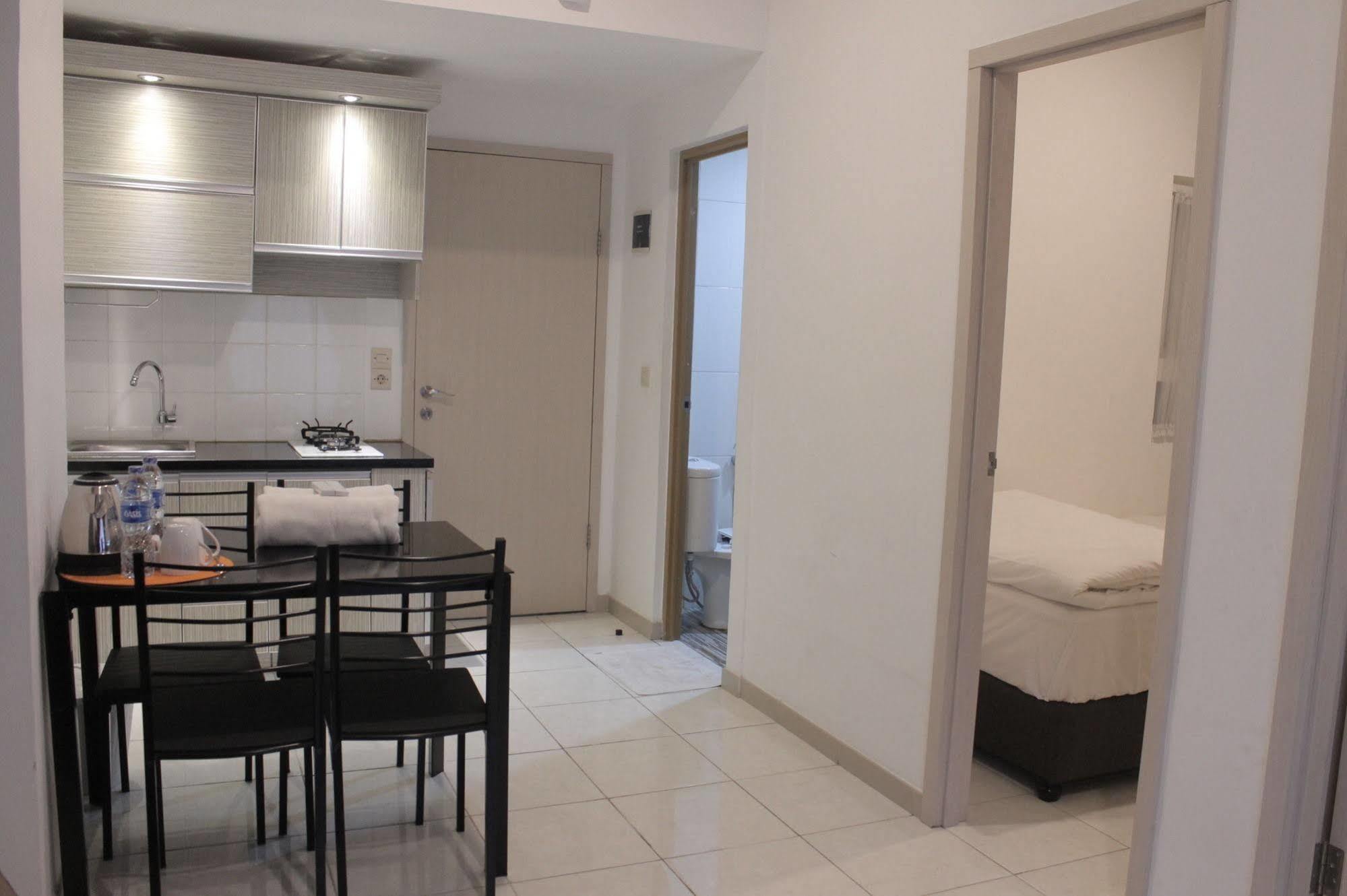 Myrooms Bekasi Eksteriør billede