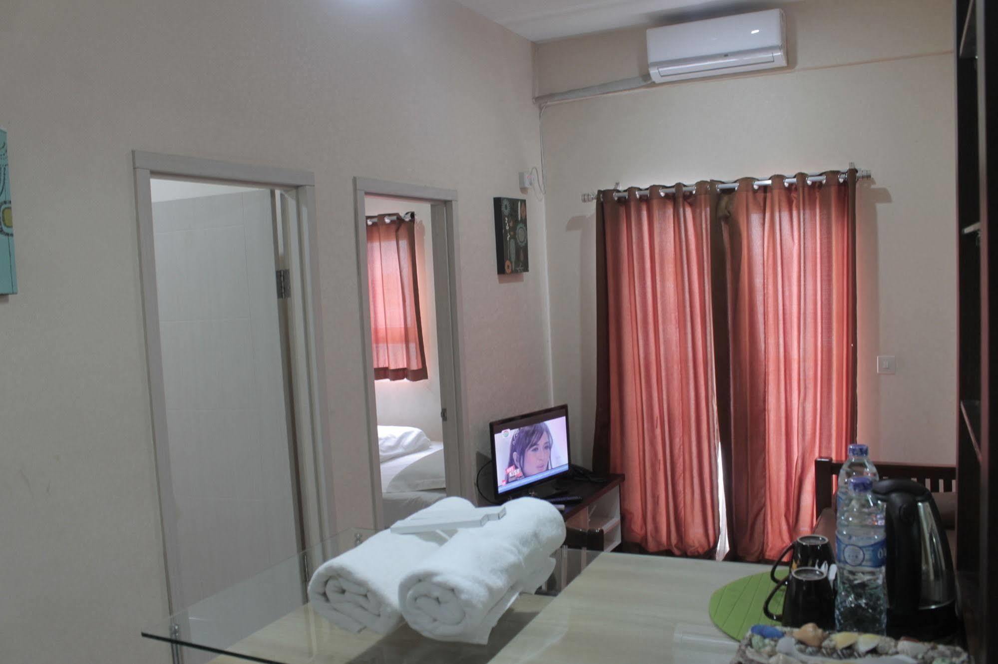 Myrooms Bekasi Eksteriør billede