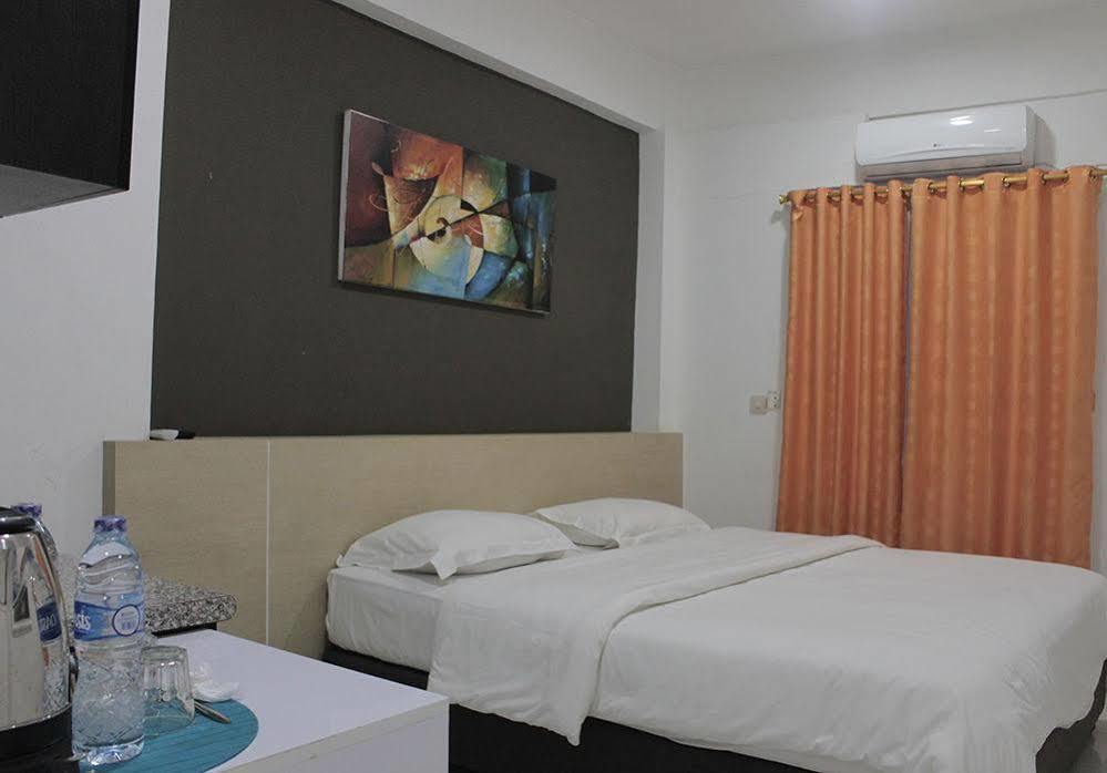 Myrooms Bekasi Eksteriør billede