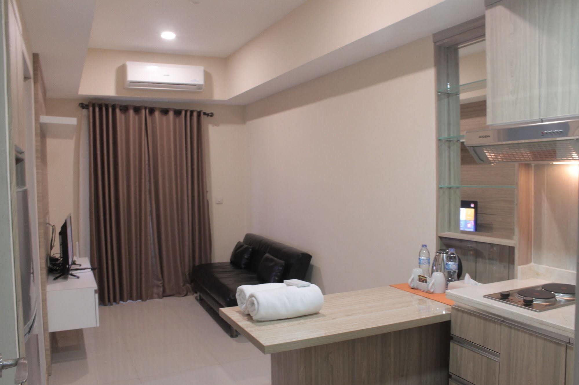 Myrooms Bekasi Eksteriør billede