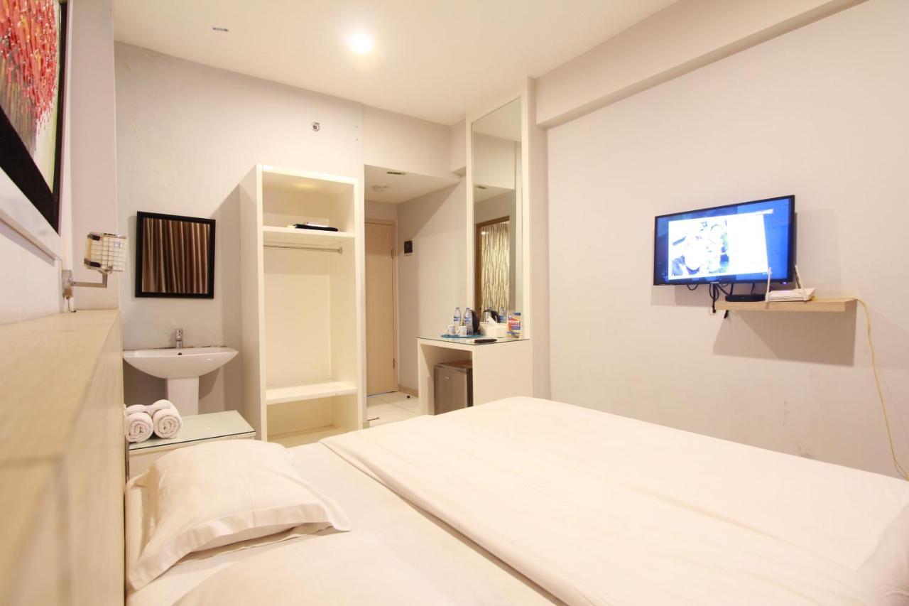 Myrooms Bekasi Eksteriør billede