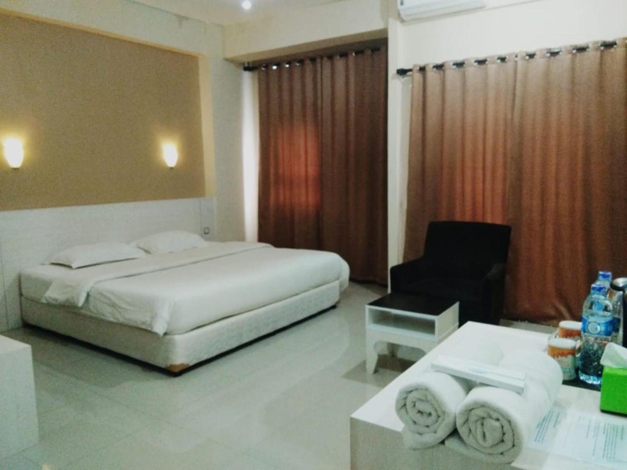 Myrooms Bekasi Eksteriør billede